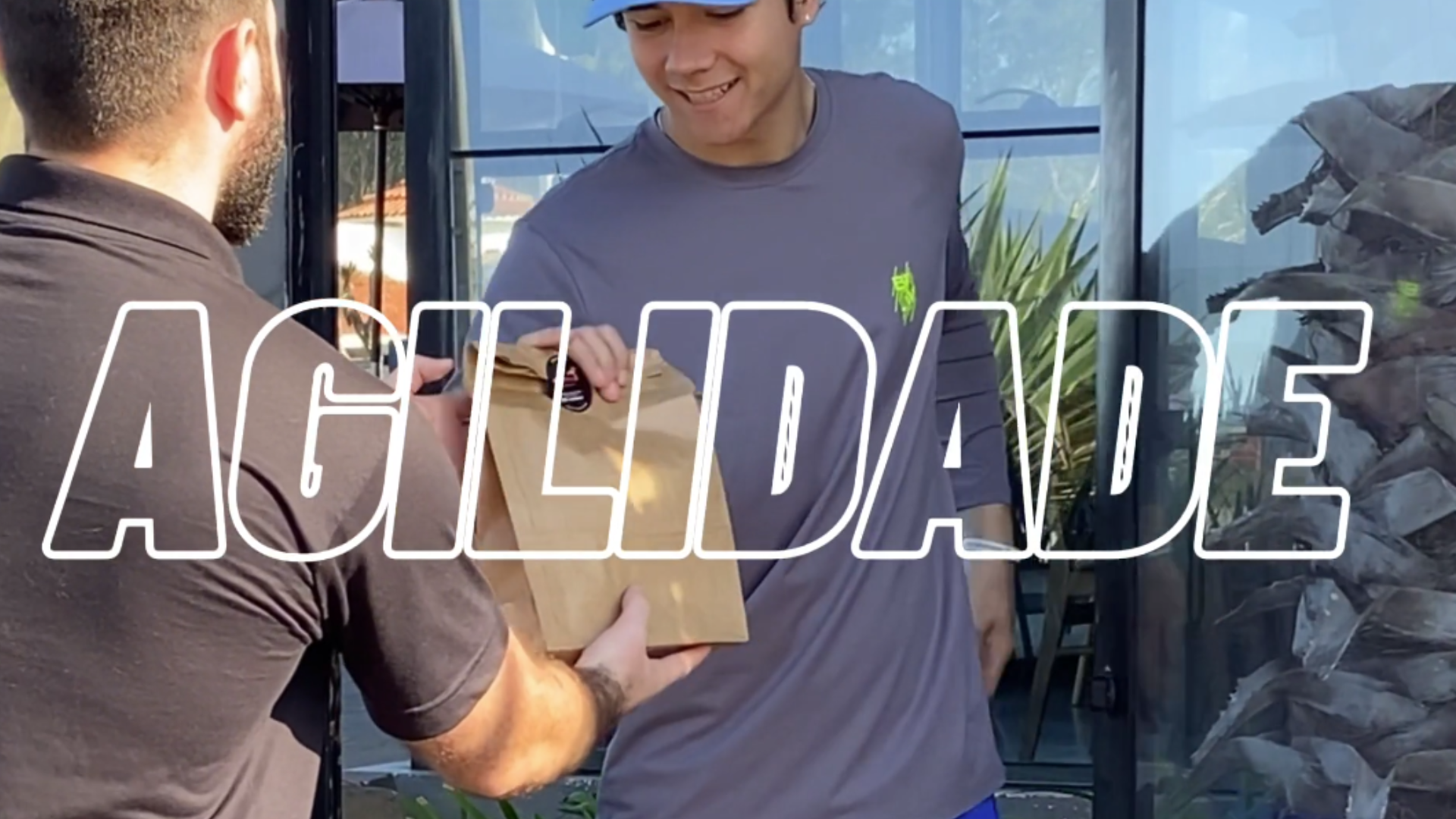 Carregar vídeo: 